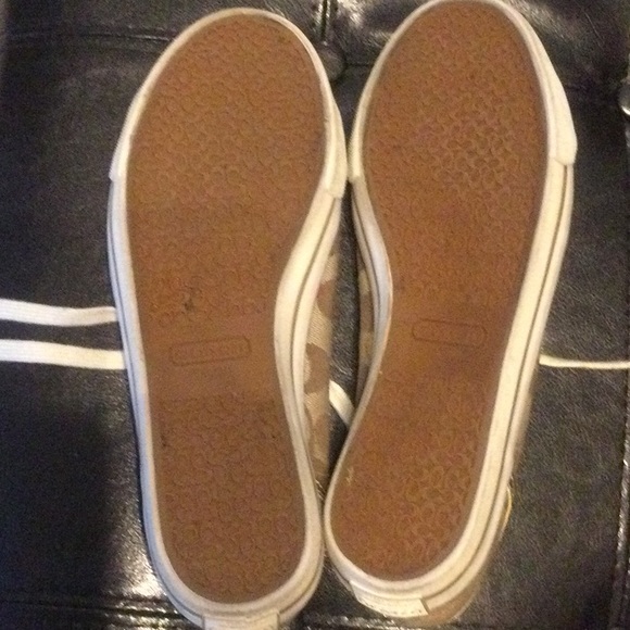 Barely Worn Gold White & Red Coach “Dee” Sneakers! - Picture 3 of 4